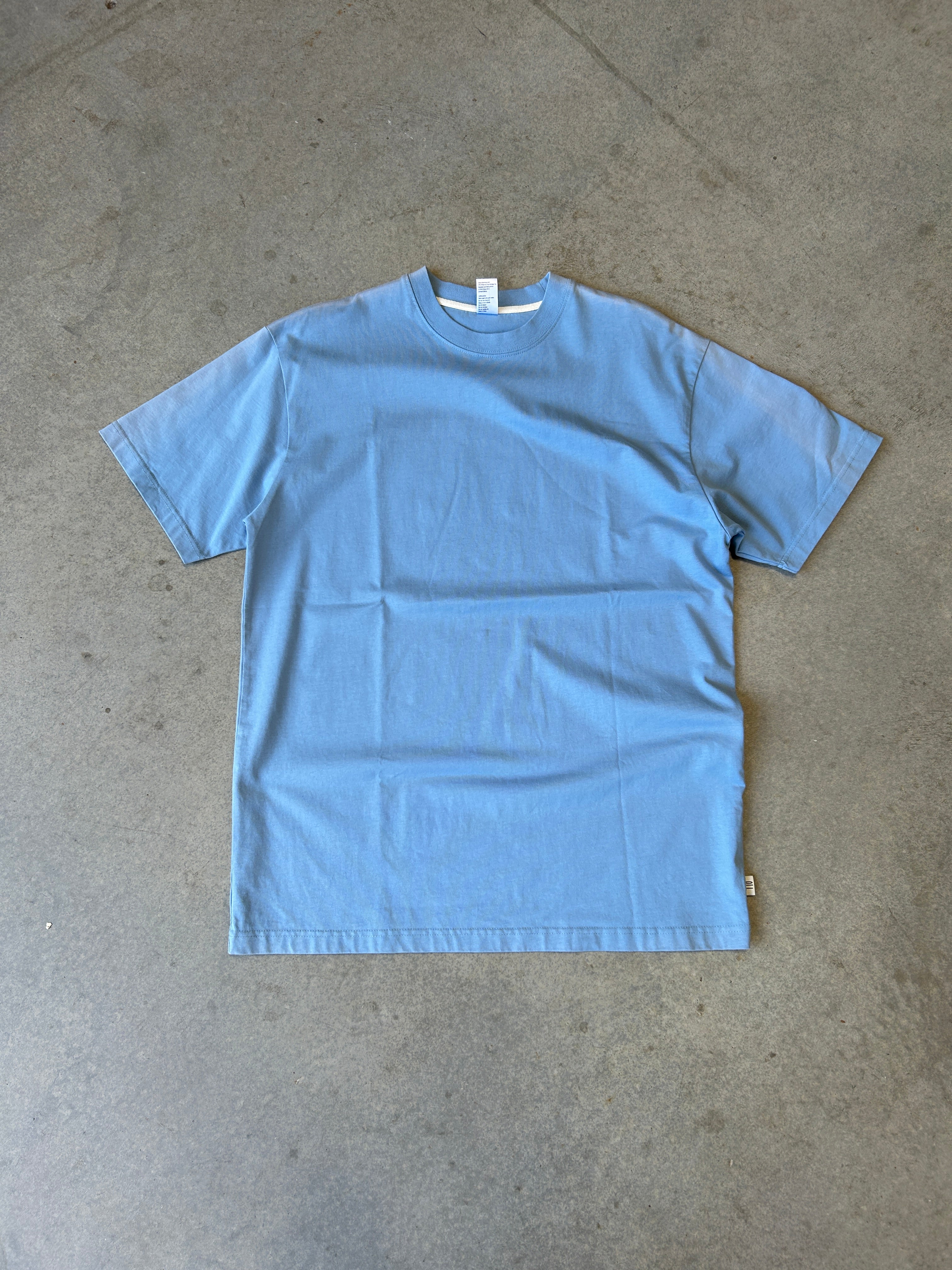 PRE LOVED | BLANK T SKY - L