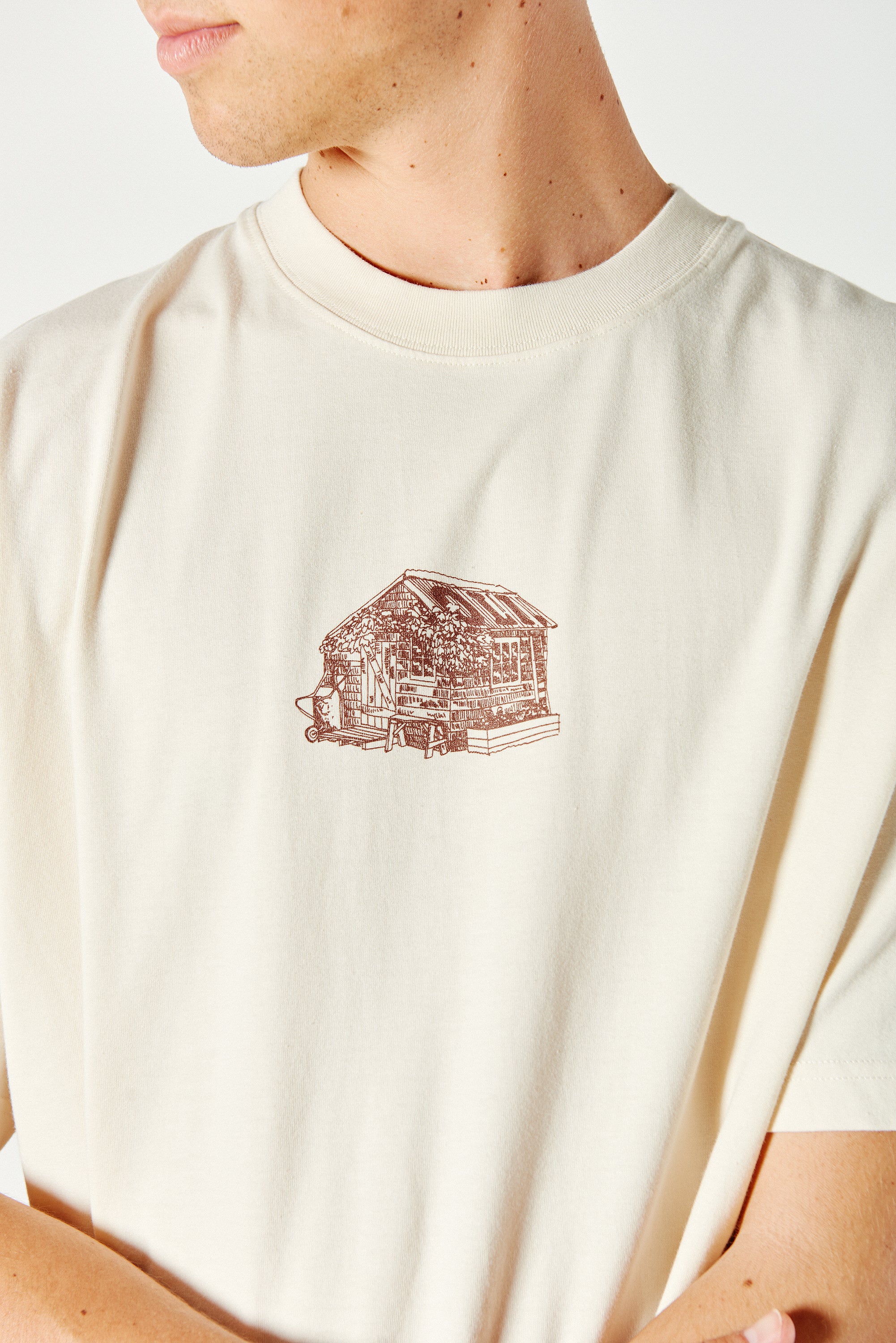 Garden Shed Back Print T - Butter