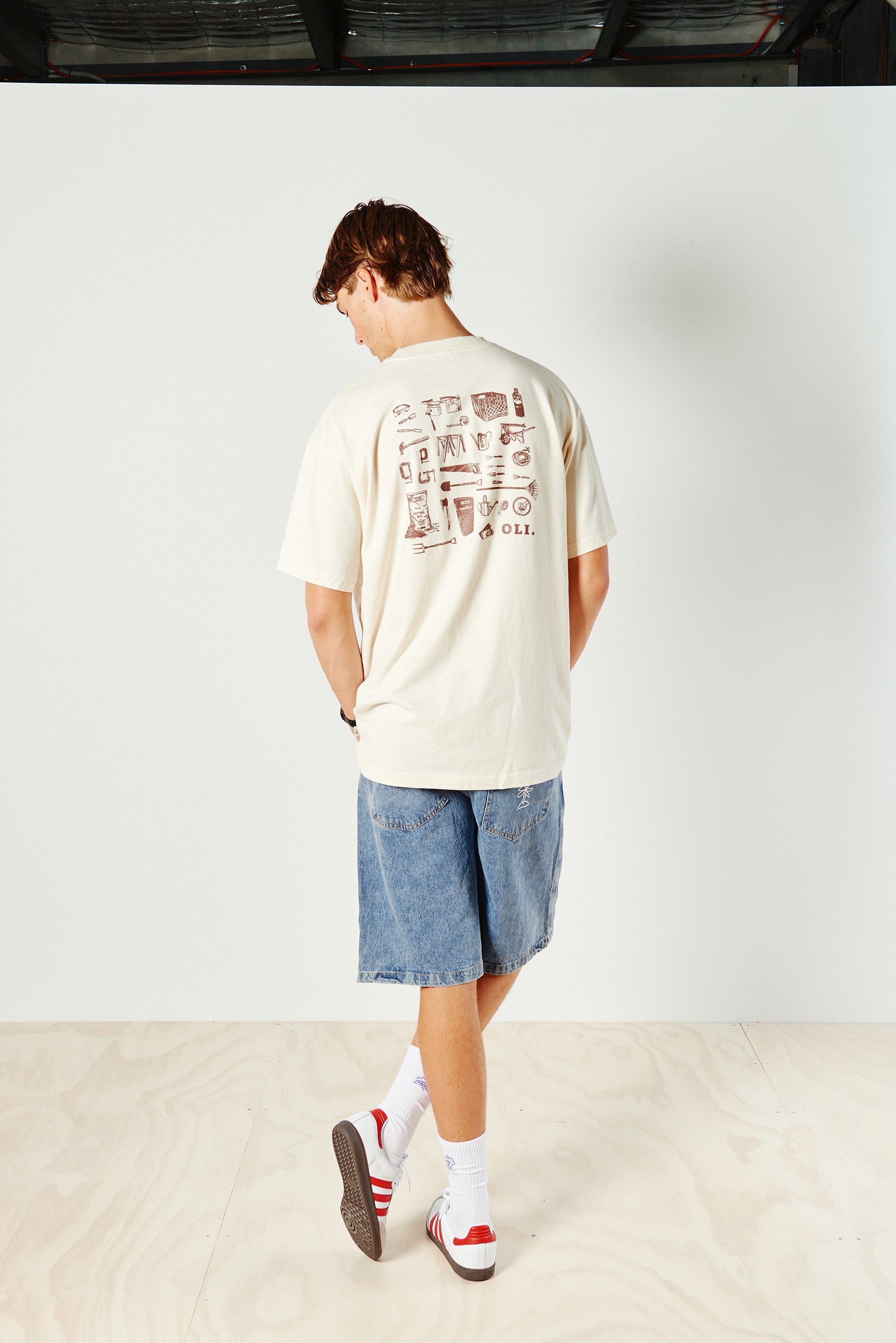 Garden Shed Back Print T - Butter