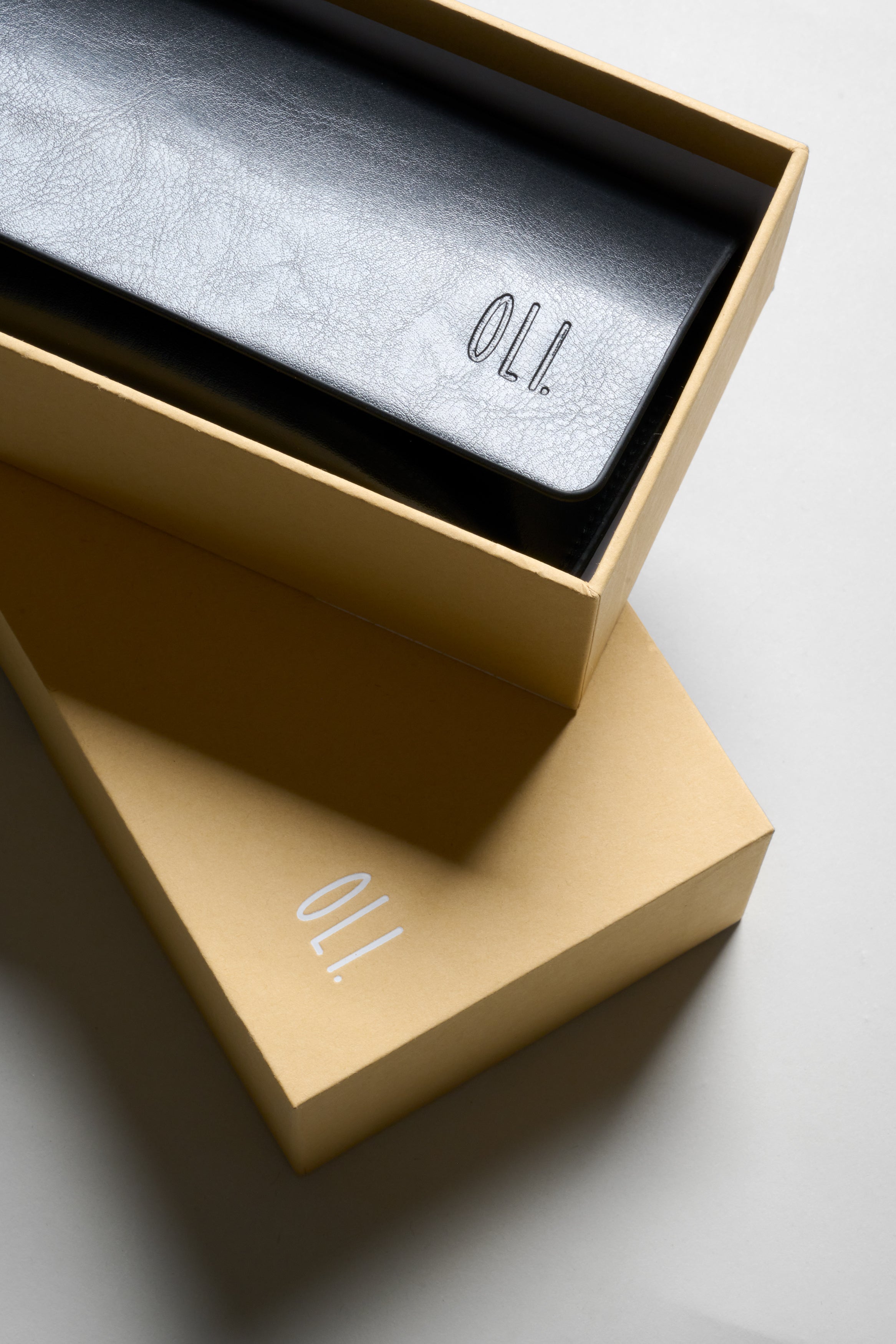 Phoebie Frame - Cherry