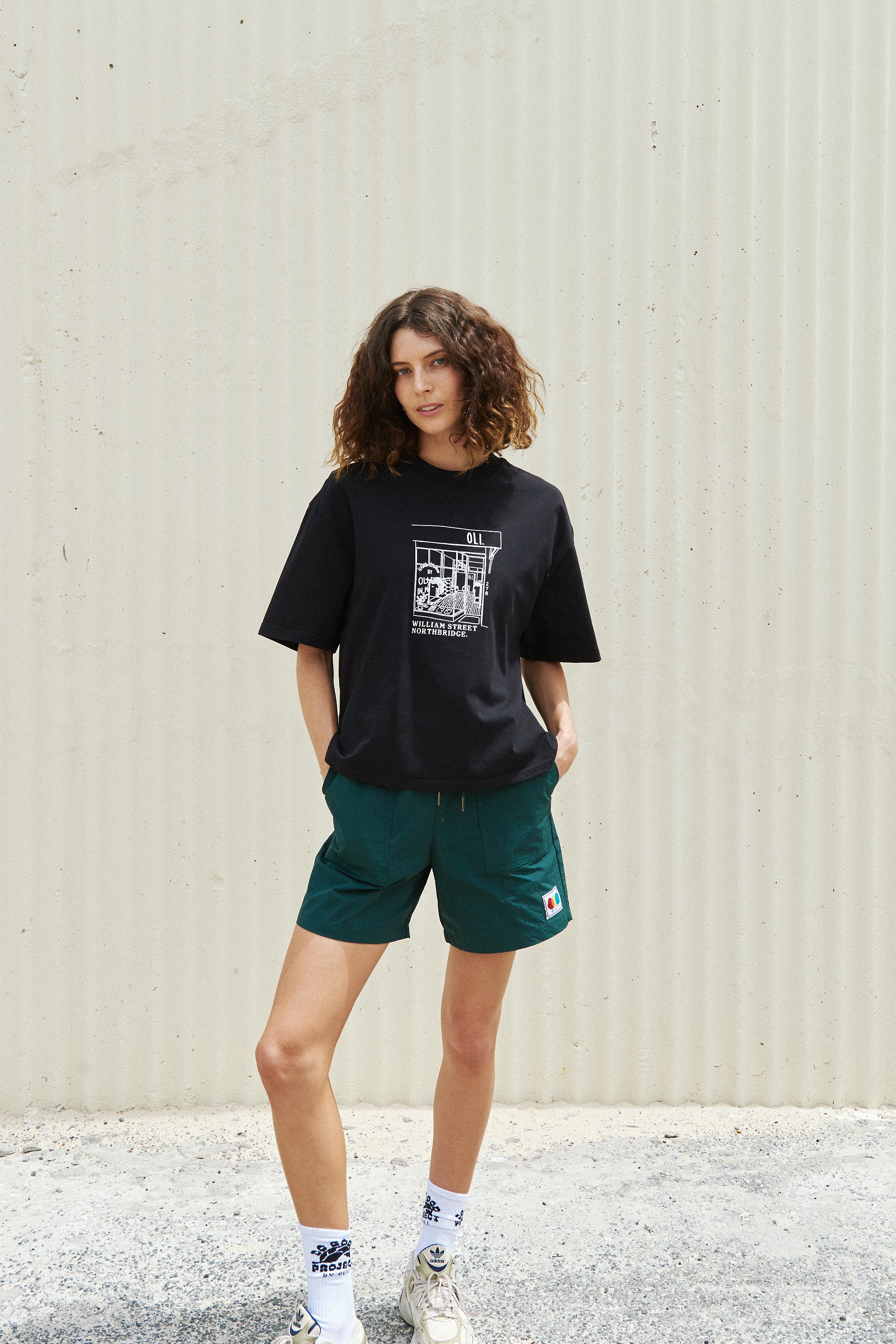 Shop Crop T - Black