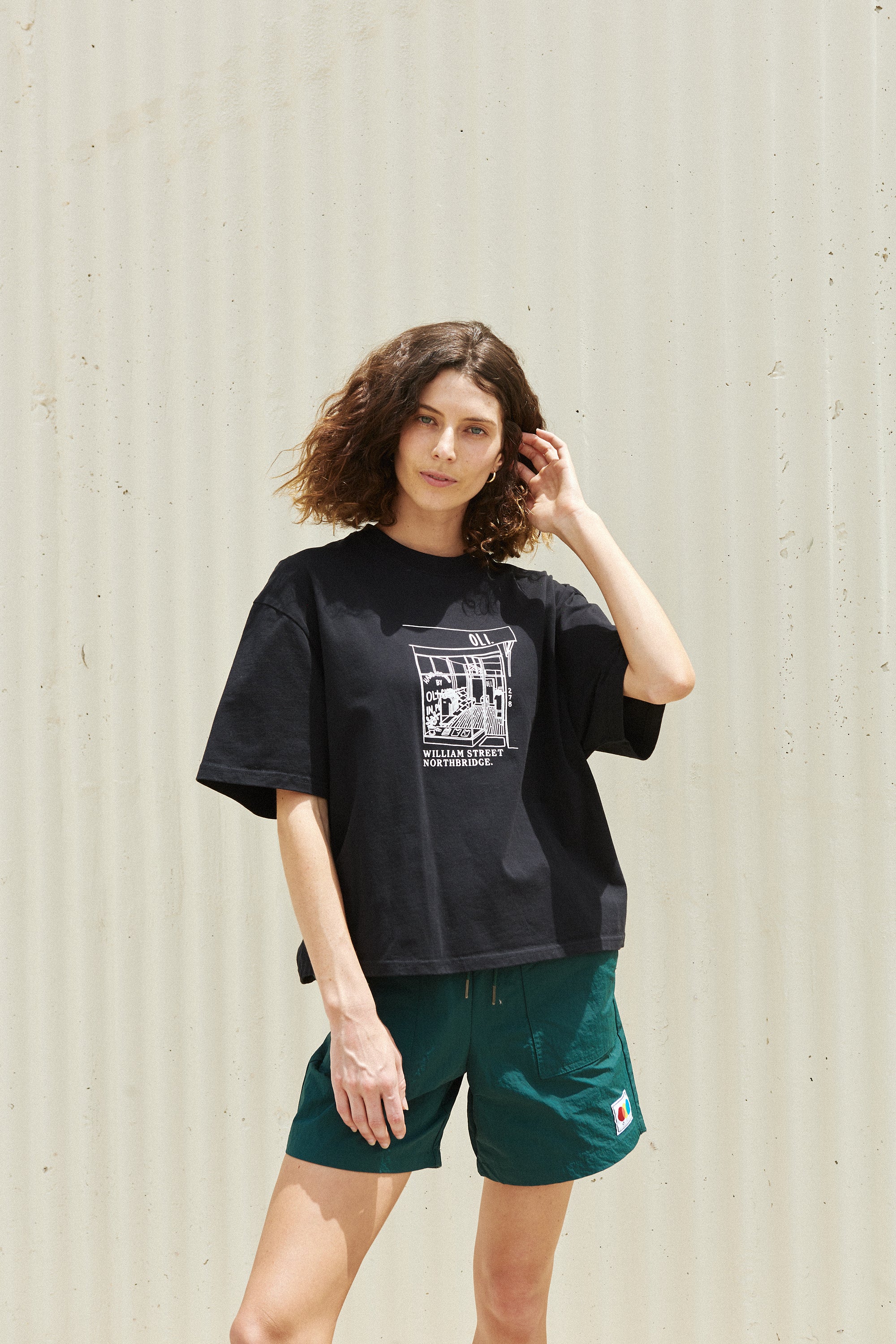 Shop Crop T - Black