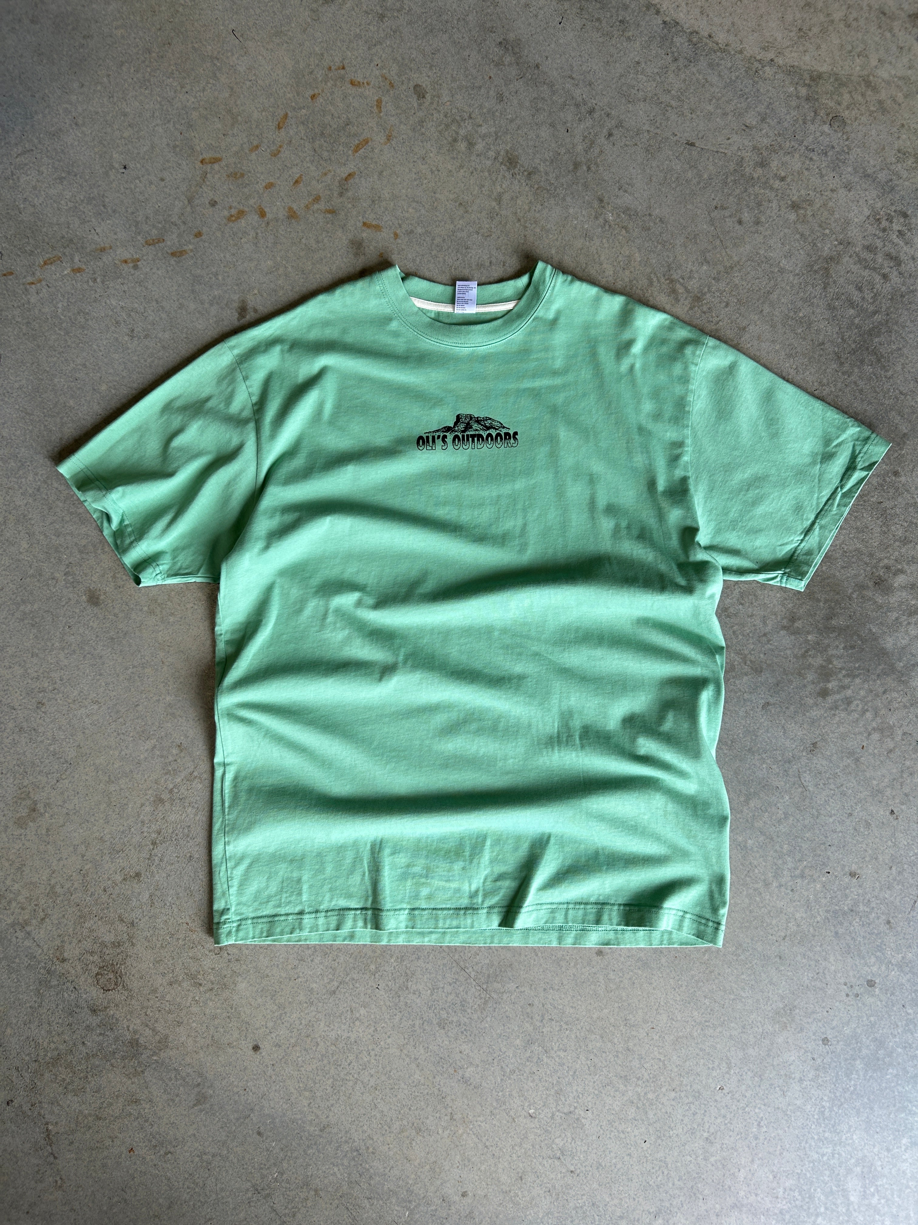 PRE LOVED | OUTDOORS T - XL