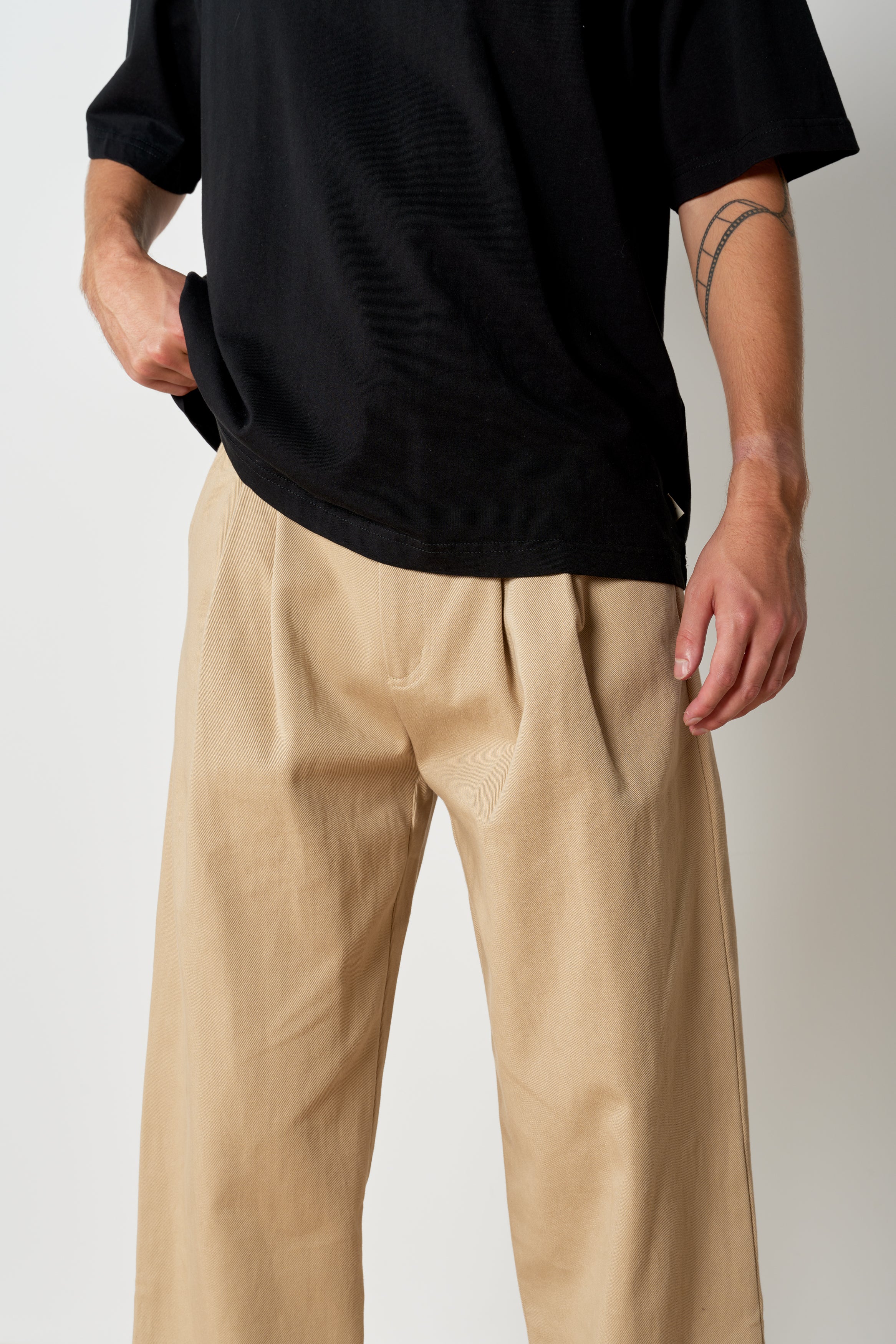 Pleated Pant - Sand – Oli.