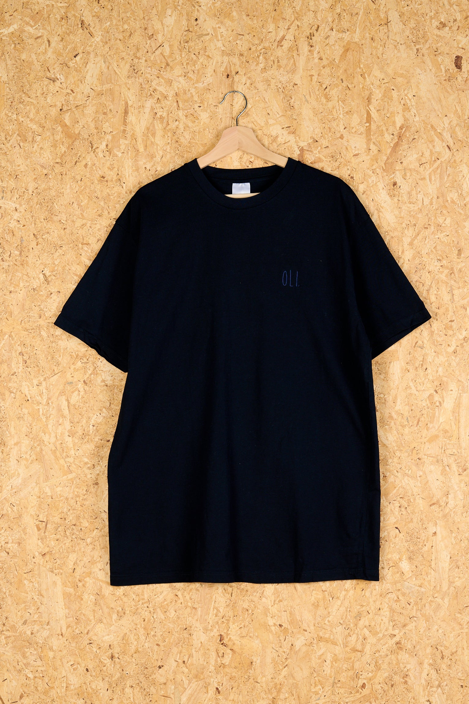 PRE LOVED | Staple embroidery T Navy - XL