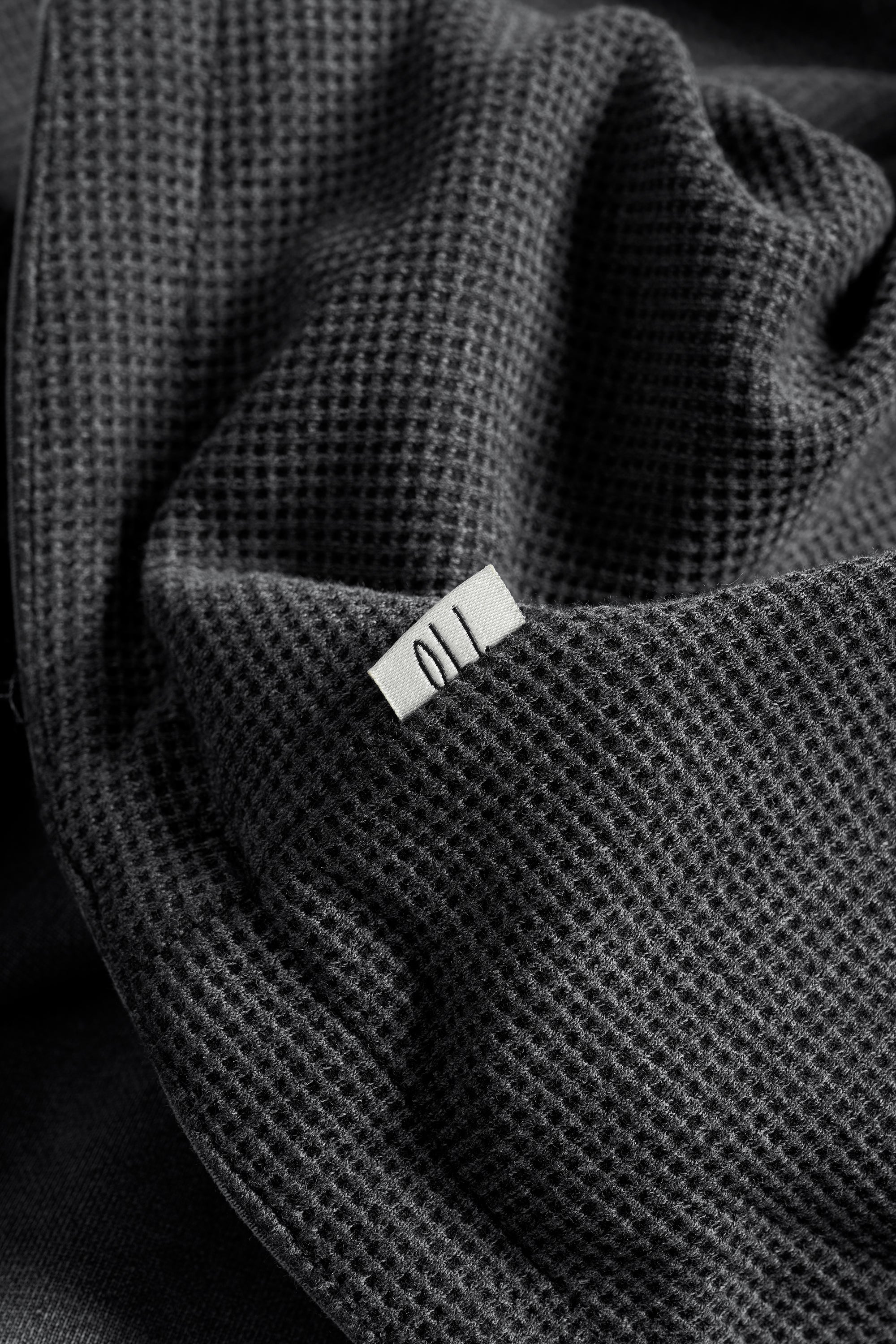 Reversible Mock Neck - Washed Black