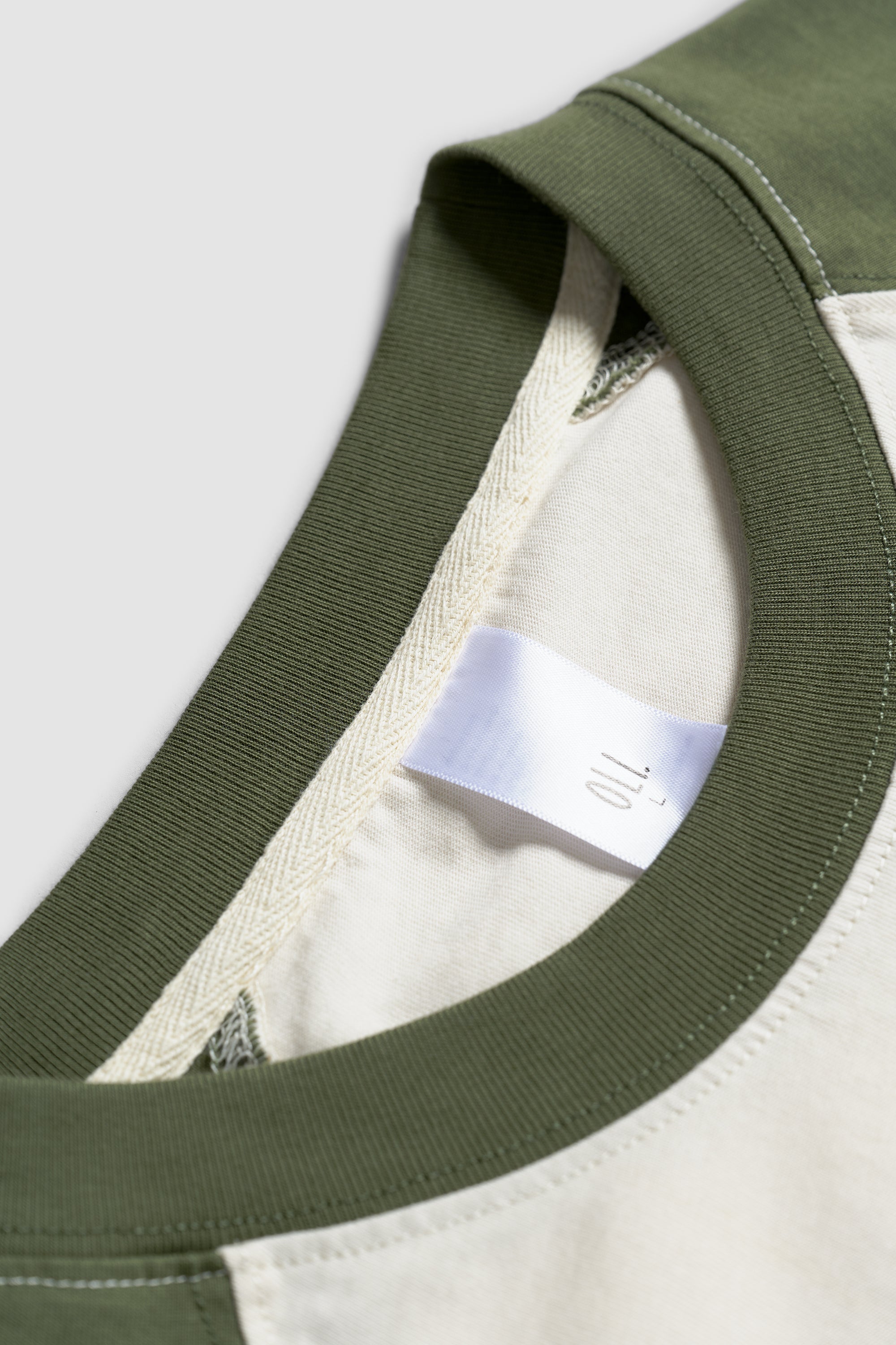 Box T - Butter/Olive