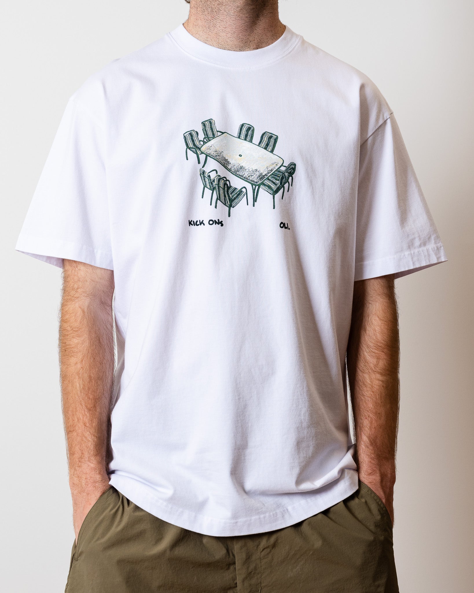 Kick Ons T - White - Oli.