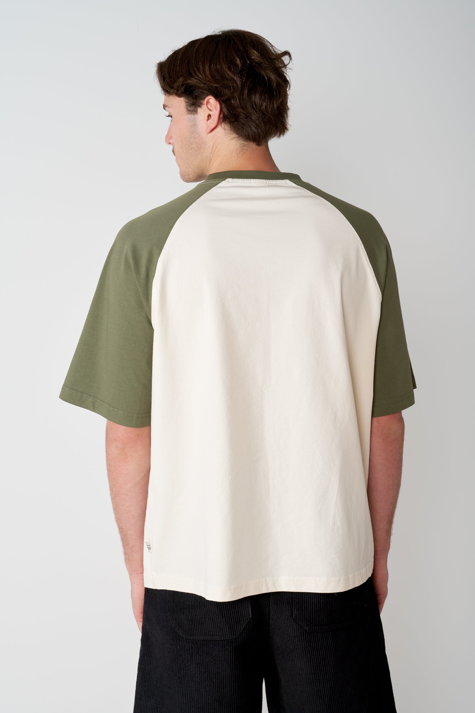 Box T - Butter/Olive