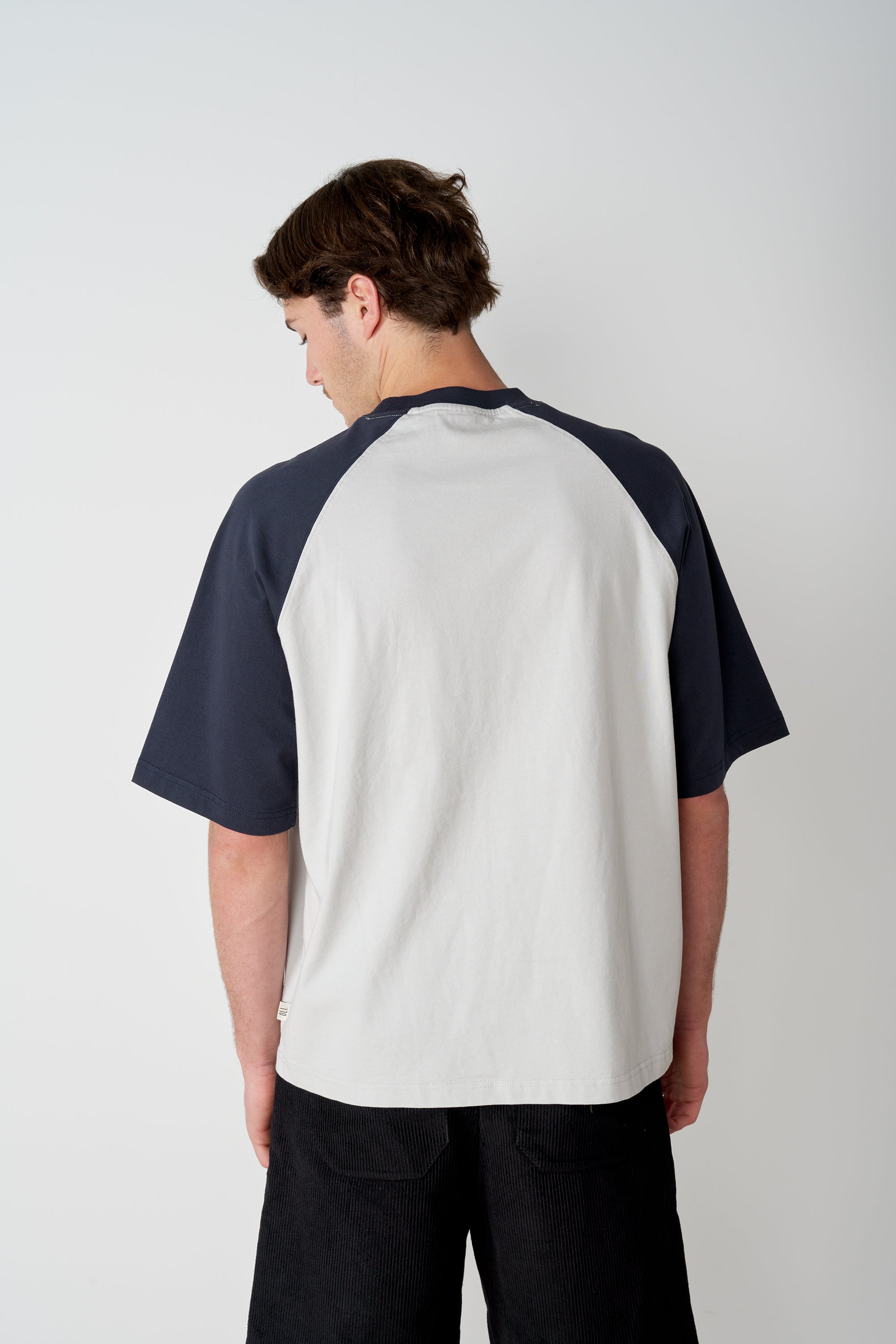 Box T - Navy/Concrete