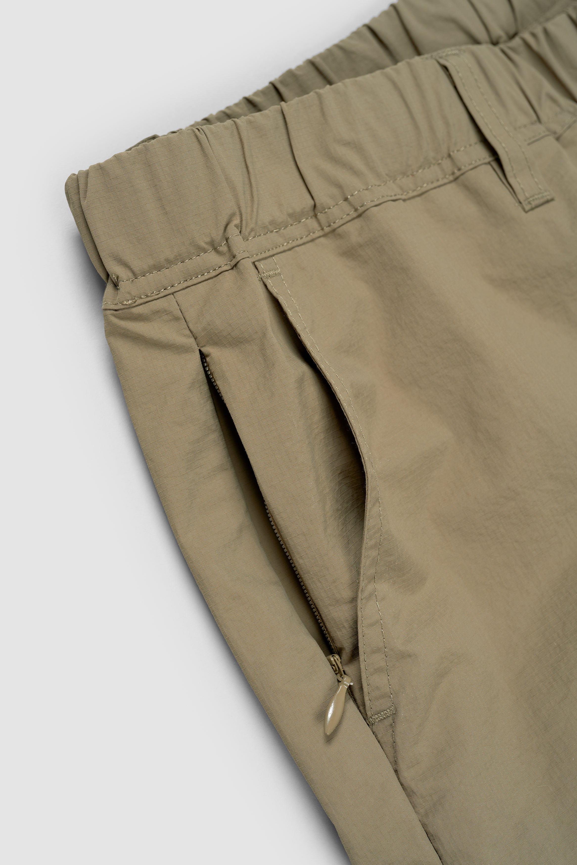 Outside Short - Khaki