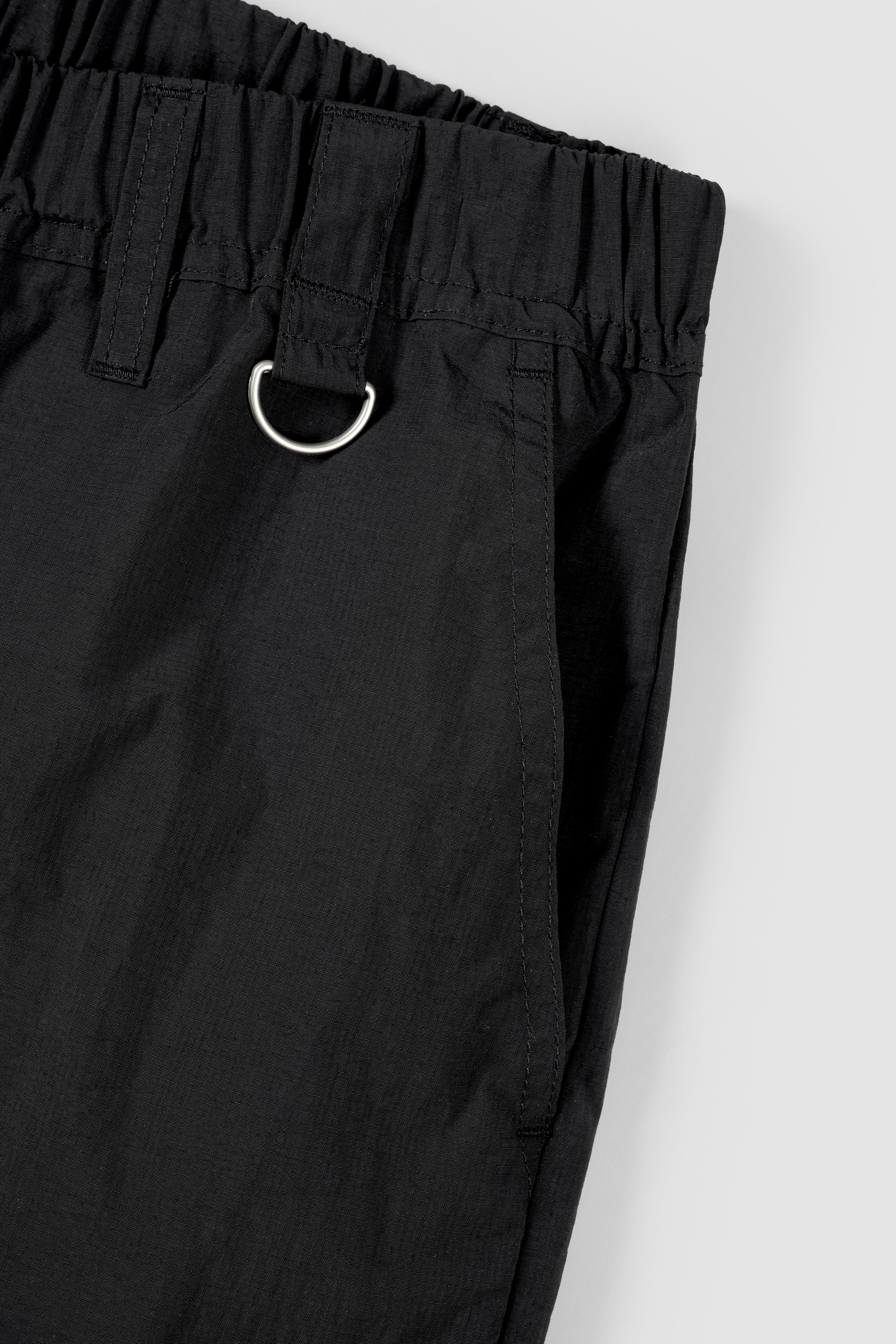 Outside Short - Black