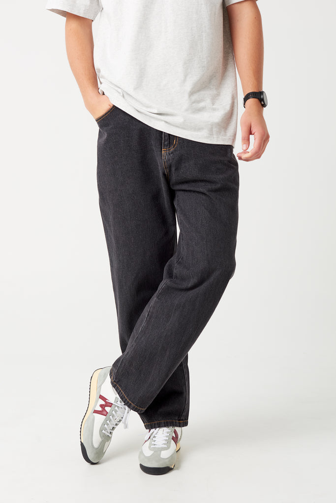 Relaxed Jeans - Washed Black
