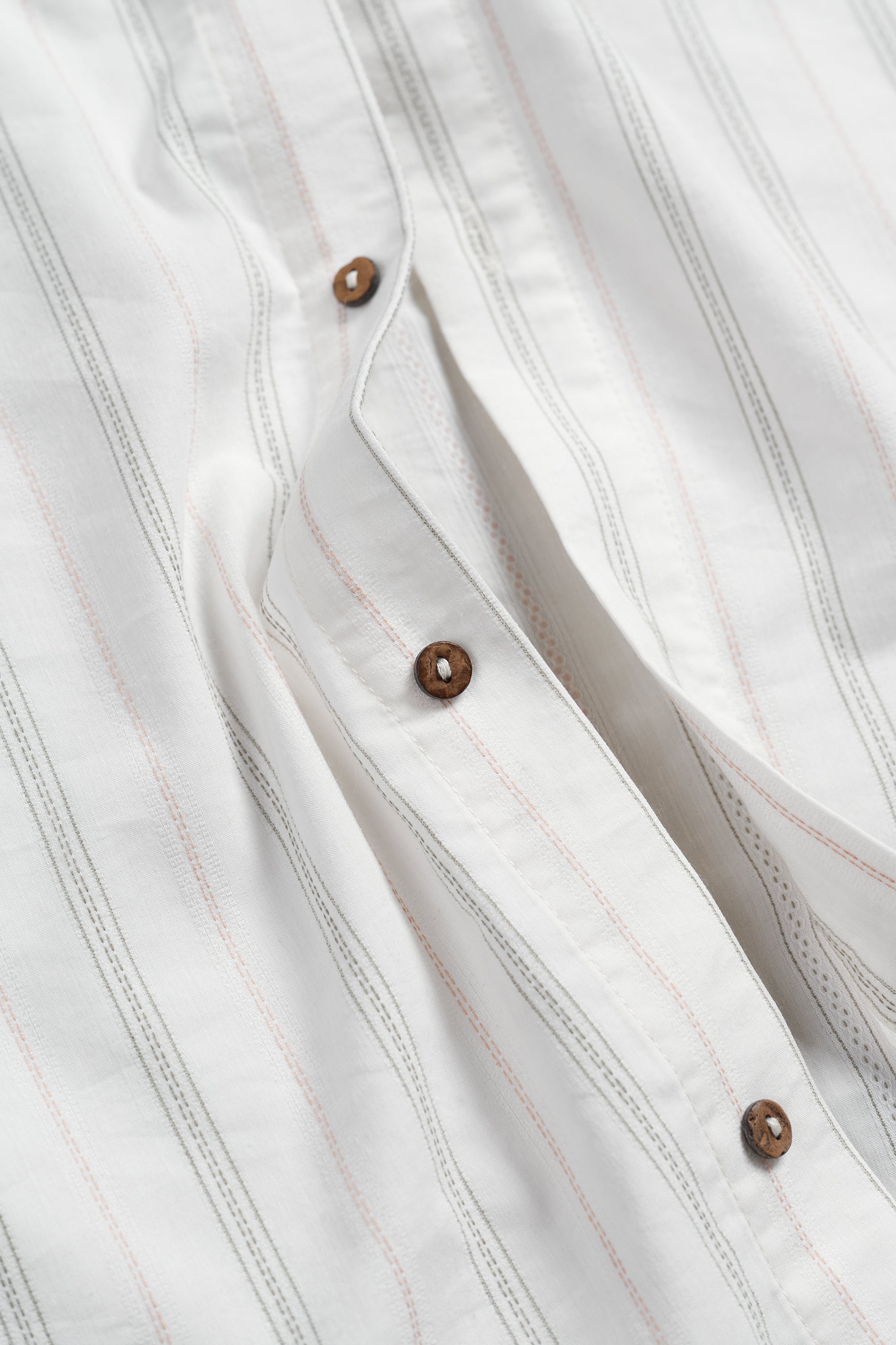 Daisy Button Up - White