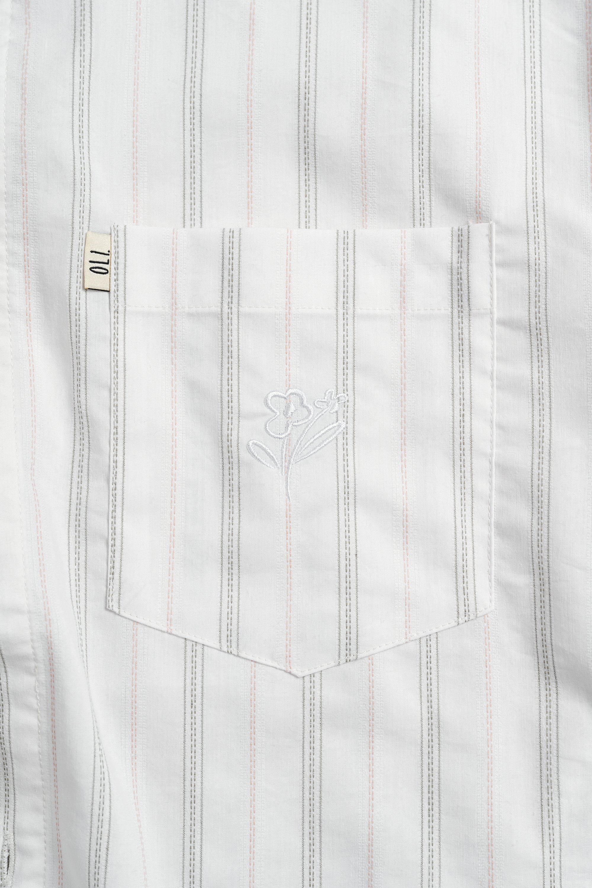 Daisy Button Up - White