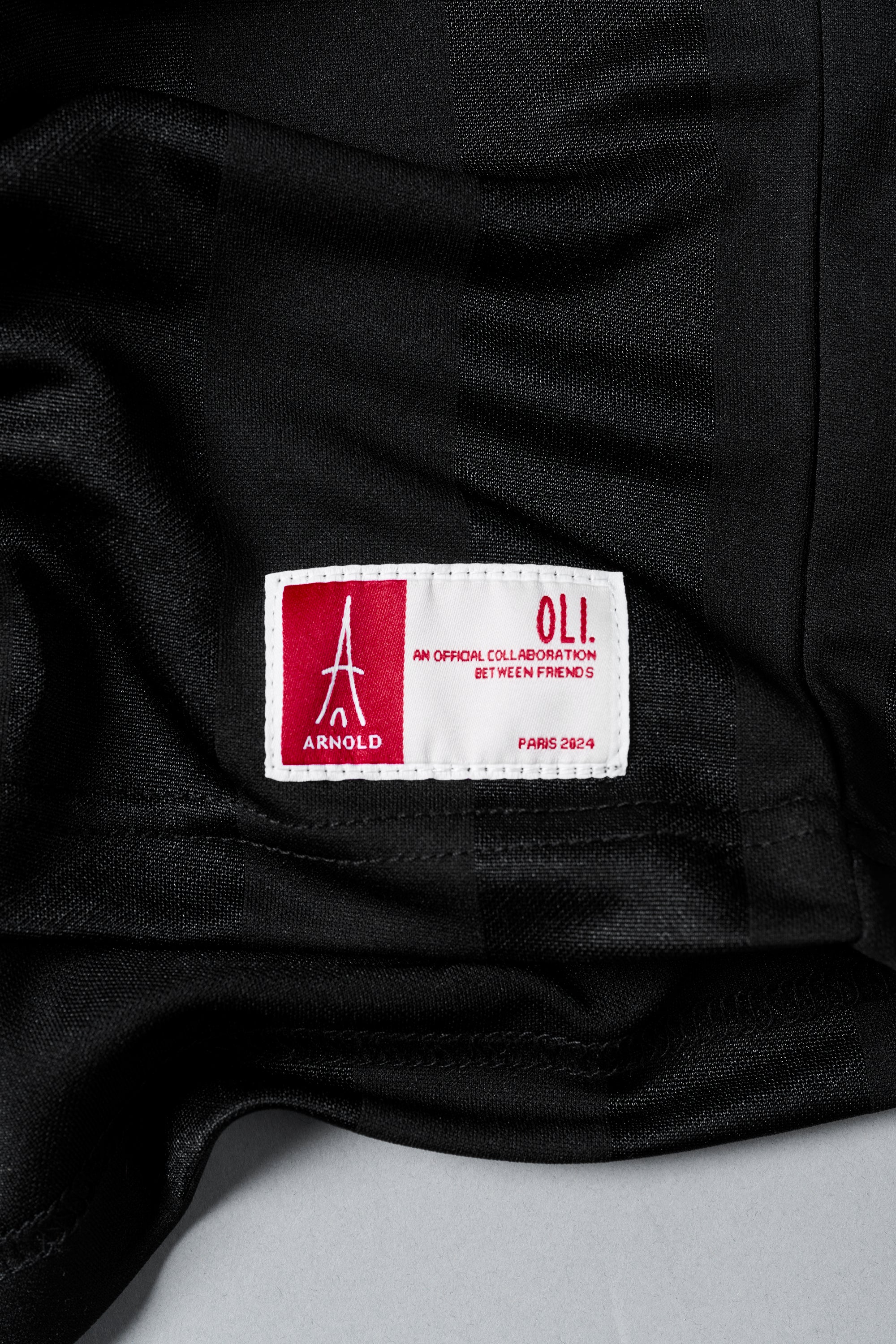 Oli. x Arnold Jersey - Black