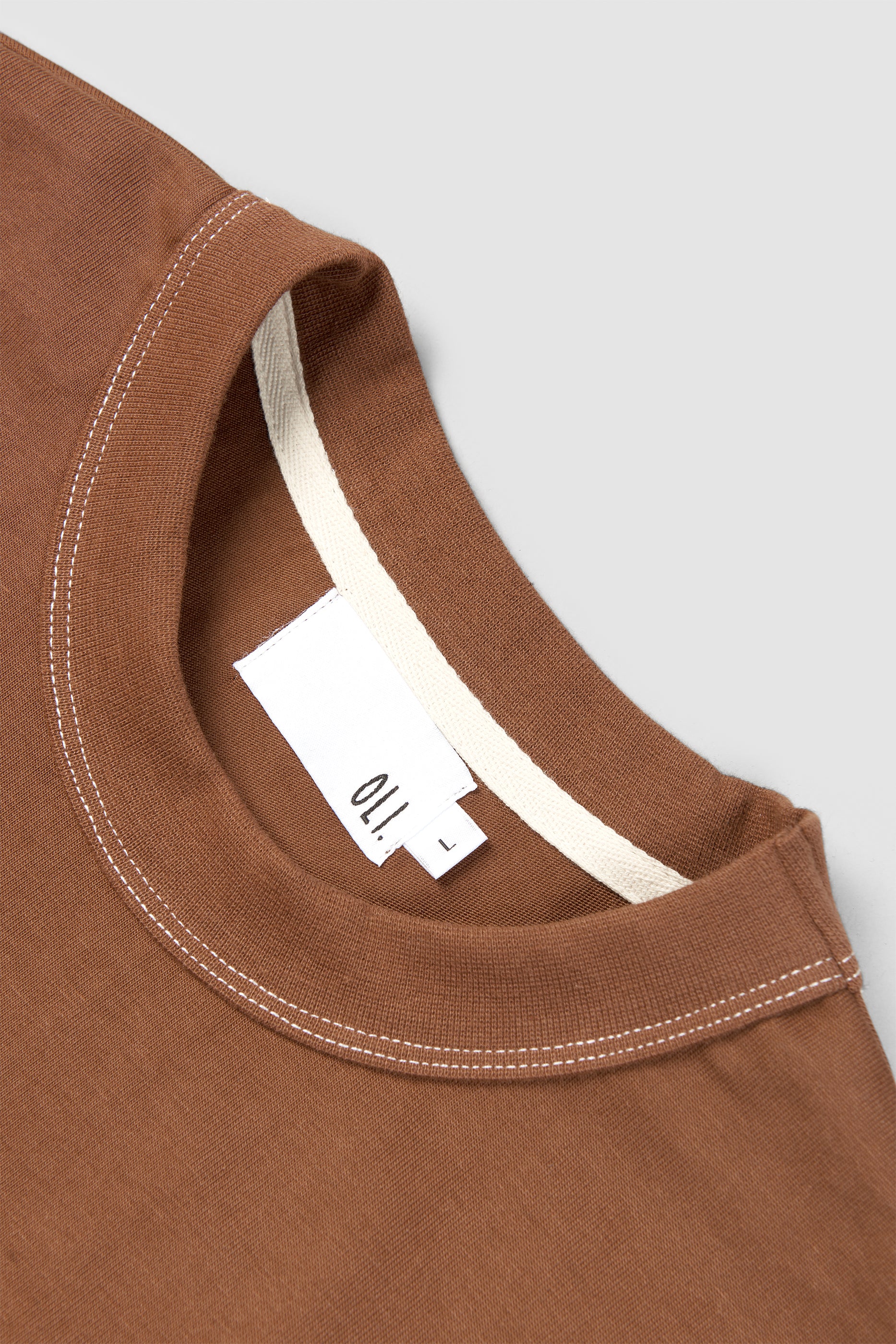 *IMPERFECT* Contrast Pocket T - Chocolate