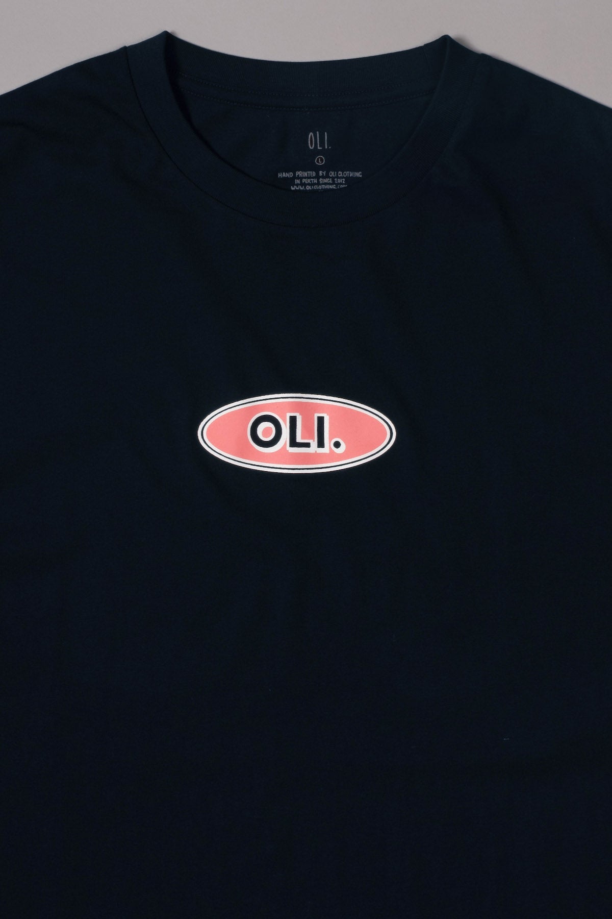 *IMPERFECT* Badge T - Navy